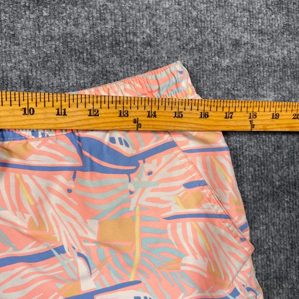 Vineyard Vines Men's Shorts Size S Palm Tree Helicopter‎ Print Elastic Waist